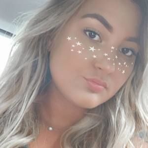 Meet your Posher, Rayven